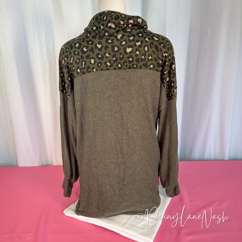 Magic Fit Cowl Neck Leopard Print Sweater - Picture 7 of 8